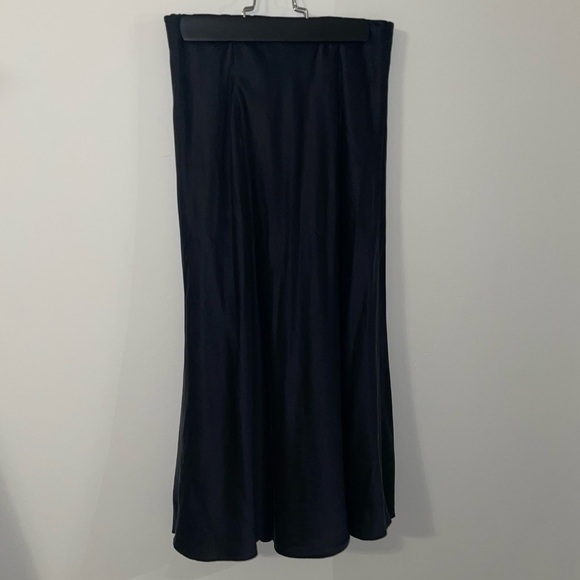 Quince 100% Washable Silk Midi Skirt - Picture 5 of 5
